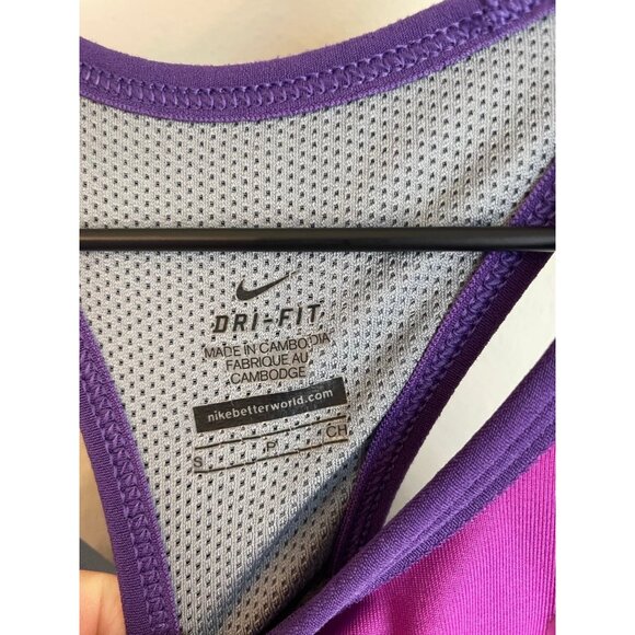 Nike Dri Fit workout tank with built in bra size S - Picture 2 of 8